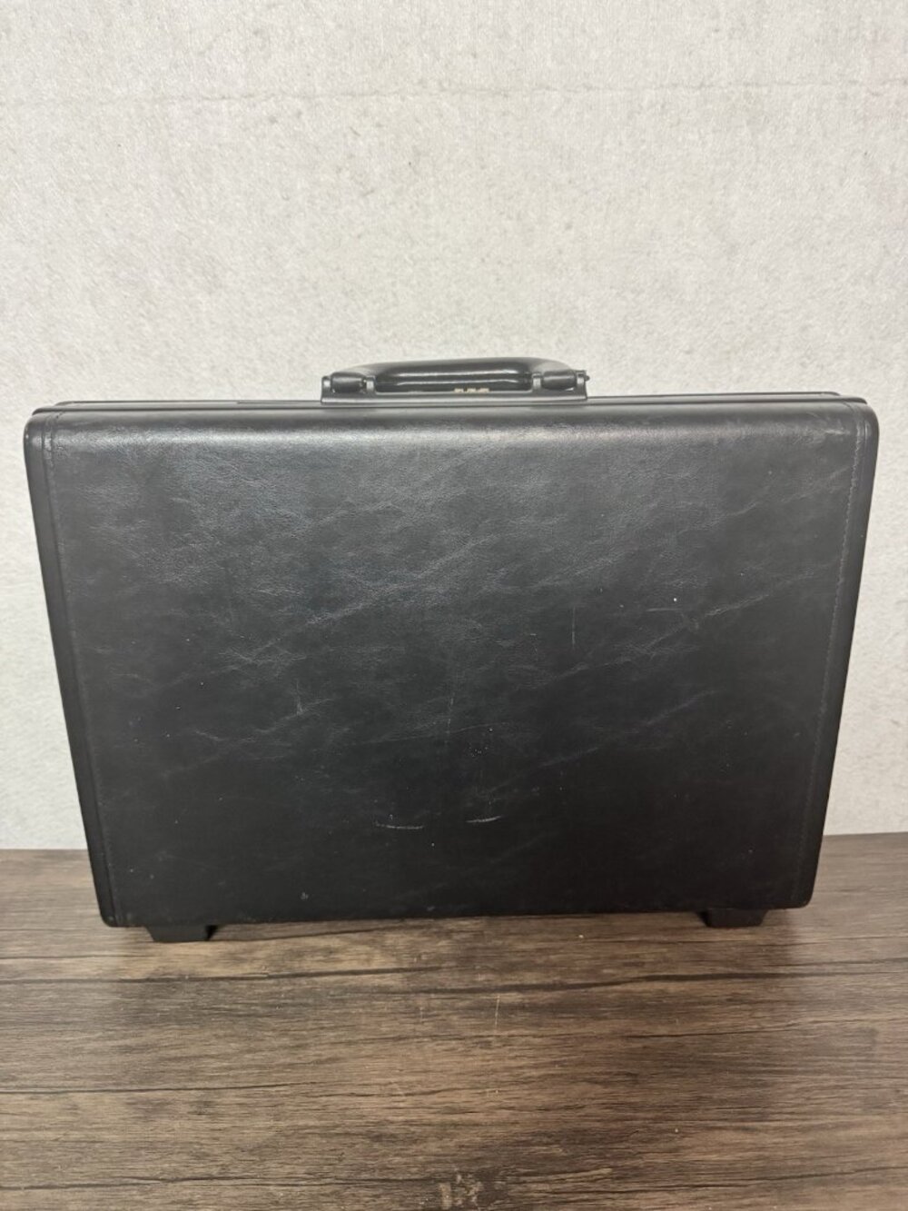 Vintage 90s Samsonite Quantum Classic Hard Shell Briefcase